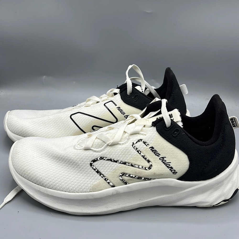 New Balance fresh foam Roav‎